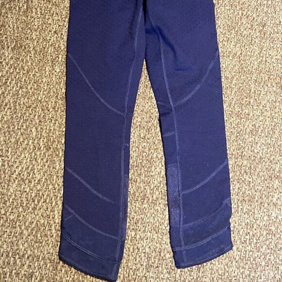 Lululemon Emerge Renewed Crop *Full-On Luon Shine Dot Black Grape - Picture 2 of 9